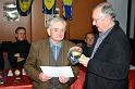 AGO-2008-11_Louis Bruère remet le maillot du club à René Molinier